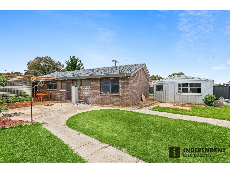 26 Fraser street, Melton South VIC 3338
