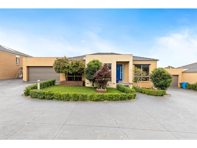 9/284 Pound Road, Hampton Park VIC 3976