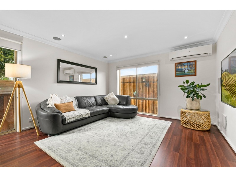 9/284 Pound Road, Hampton Park VIC 3976