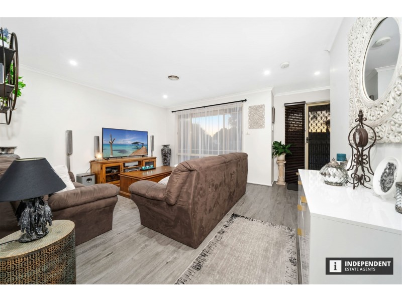 26 Linda Drive, Cranbourne West VIC 3977