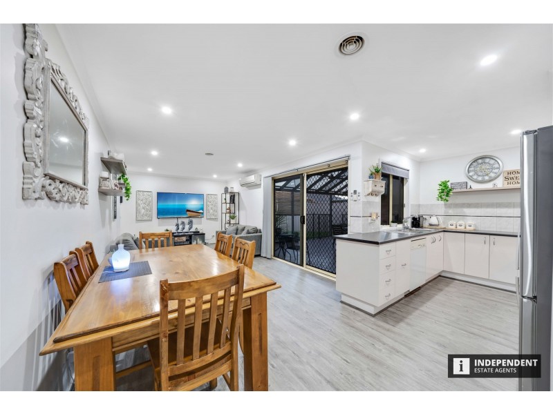 26 Linda Drive, Cranbourne West VIC 3977