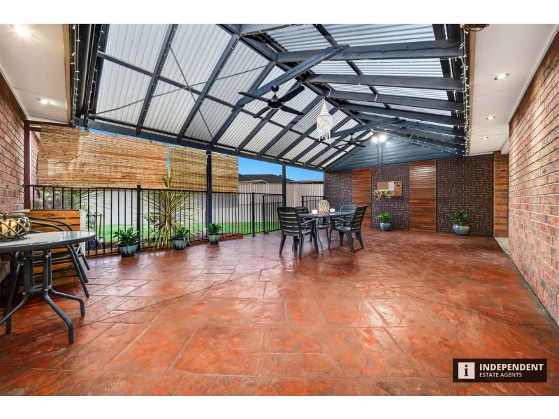 26 Linda Drive, Cranbourne West VIC 3977