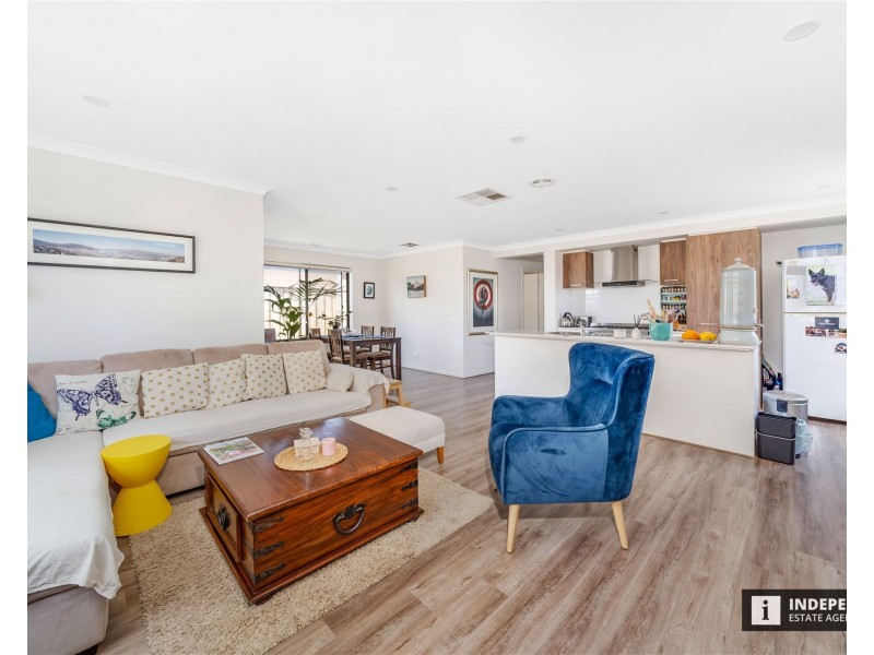 6 Fortitude Circuit, Clyde VIC 3978