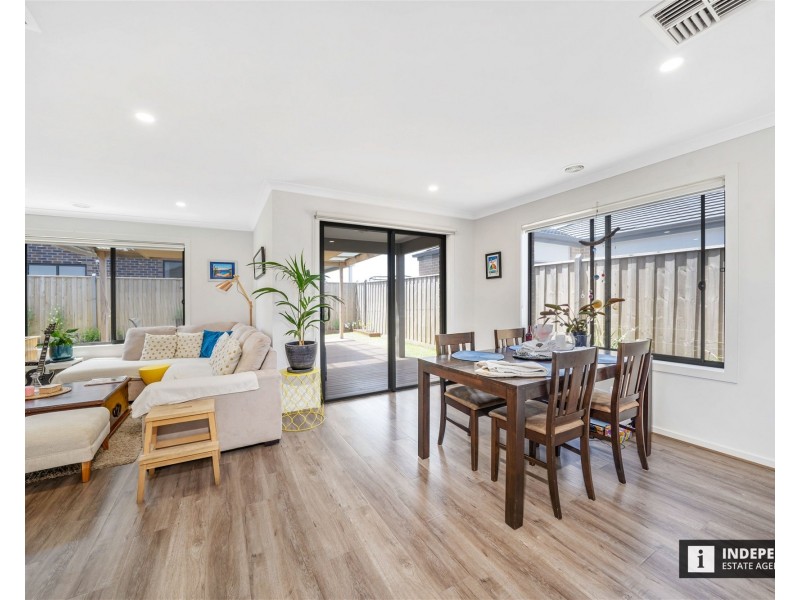 6 Fortitude Circuit, Clyde VIC 3978