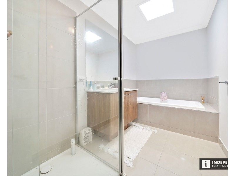 6 Fortitude Circuit, Clyde VIC 3978