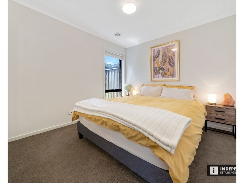 6 Fortitude Circuit, Clyde VIC 3978