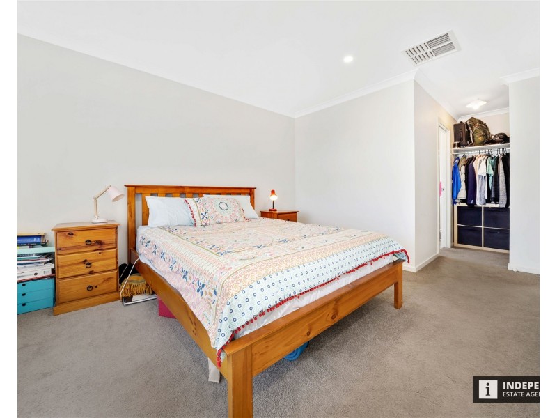 6 Fortitude Circuit, Clyde VIC 3978