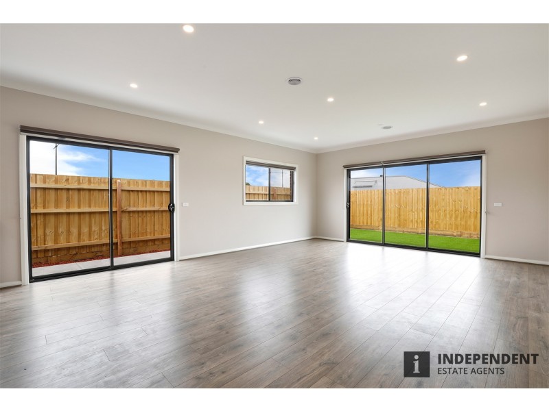 55 Albert Drive, Melton South VIC 3338