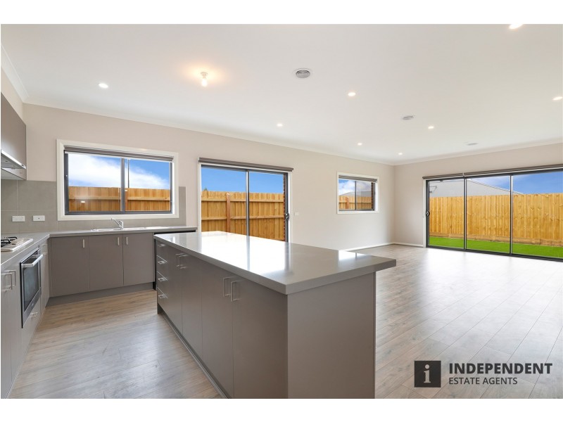 55 Albert Drive, Melton South VIC 3338