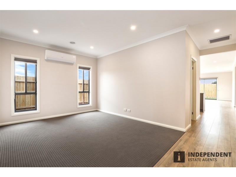 55 Albert Drive, Melton South VIC 3338