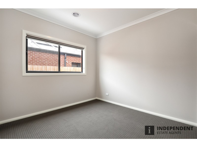 55 Albert Drive, Melton South VIC 3338