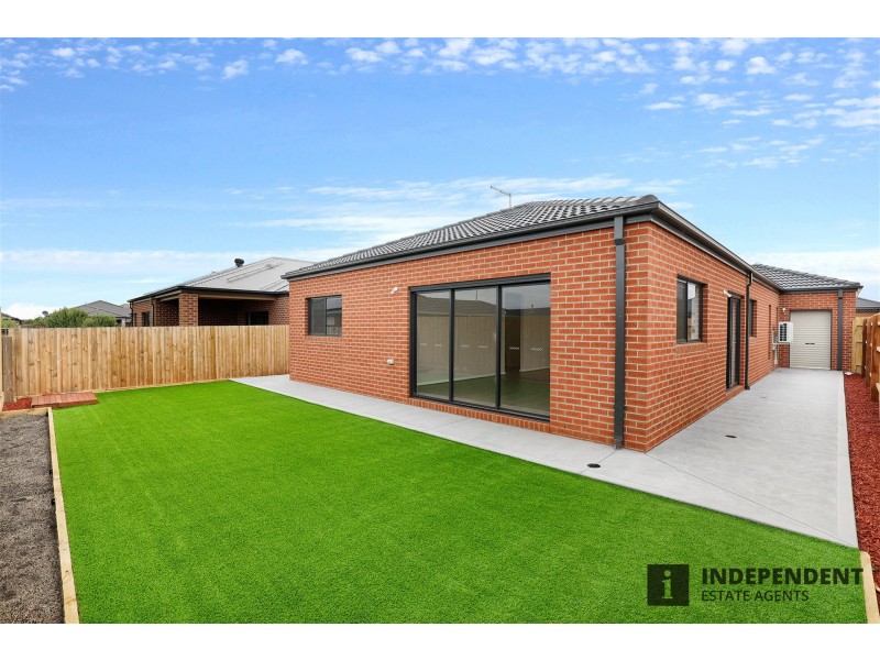 55 Albert Drive, Melton South VIC 3338