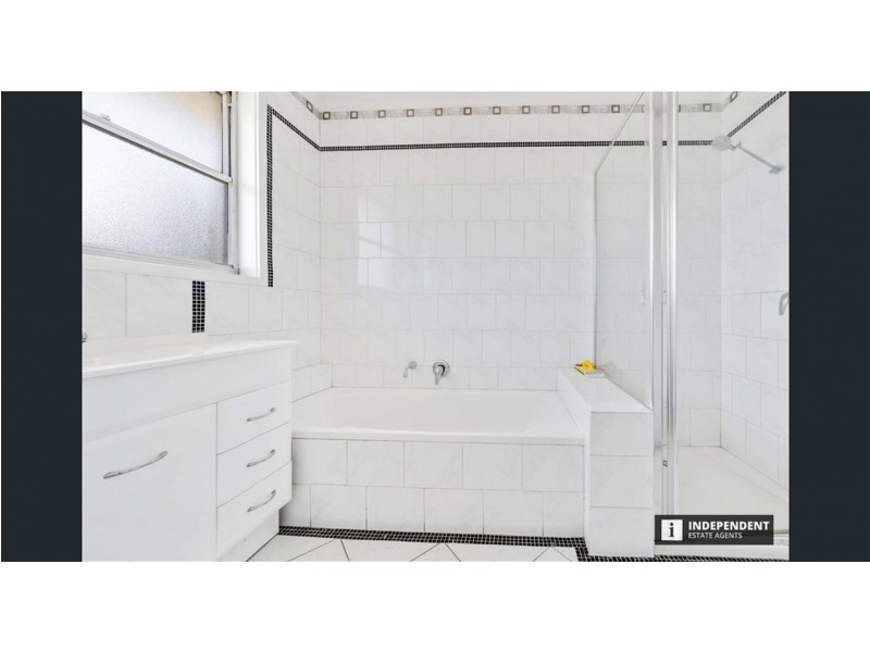 120 Pound Road, Hampton Park VIC 3976