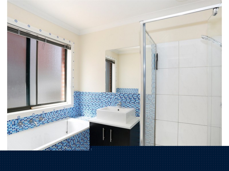61 James Melrose Drive, Brookfield VIC 3338