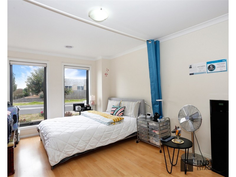 61 James Melrose Drive, Brookfield VIC 3338
