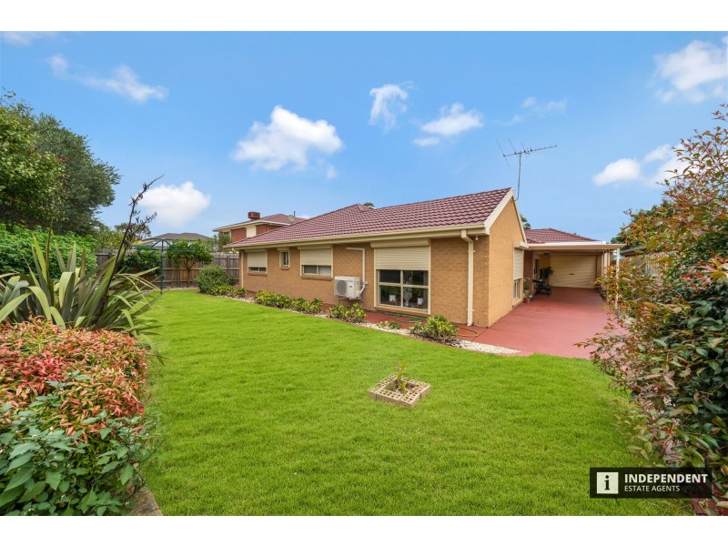 5 Tilmouth Place, Narre Warren South VIC 3805