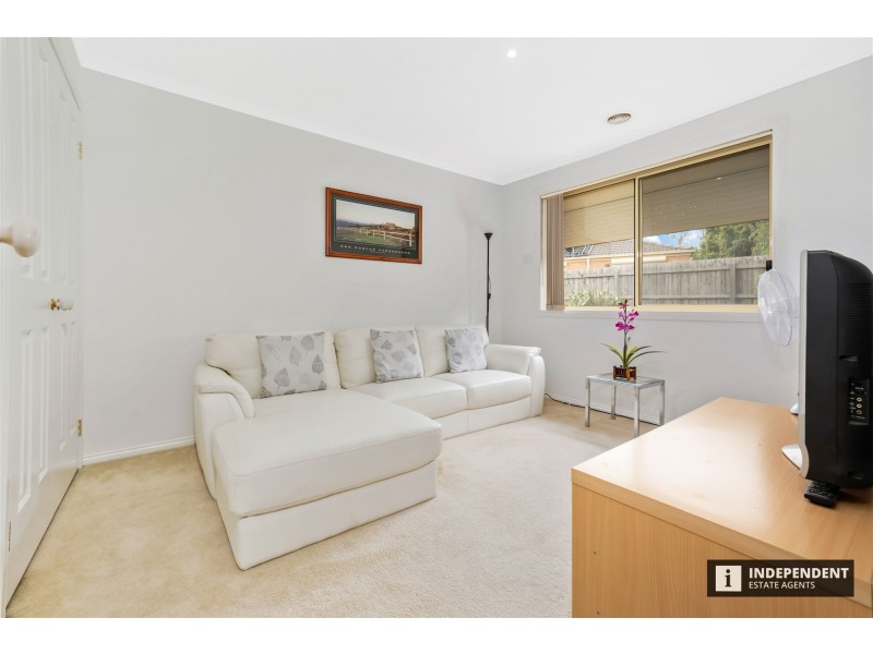 5 Tilmouth Place, Narre Warren South VIC 3805