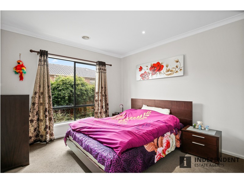 65  James Melrose Drive, Brookfield VIC 3338