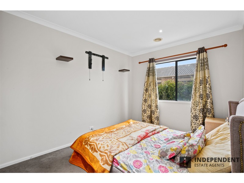 65  James Melrose Drive, Brookfield VIC 3338
