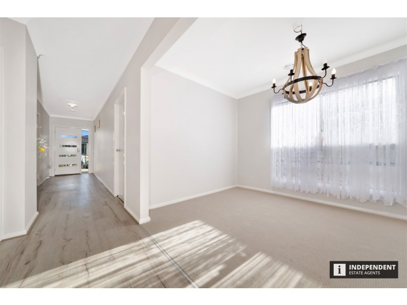 23 Lancelot Ave, Clyde VIC 3978