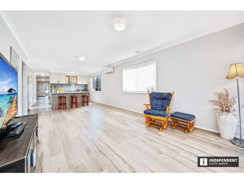 23 Lancelot Ave, Clyde VIC 3978