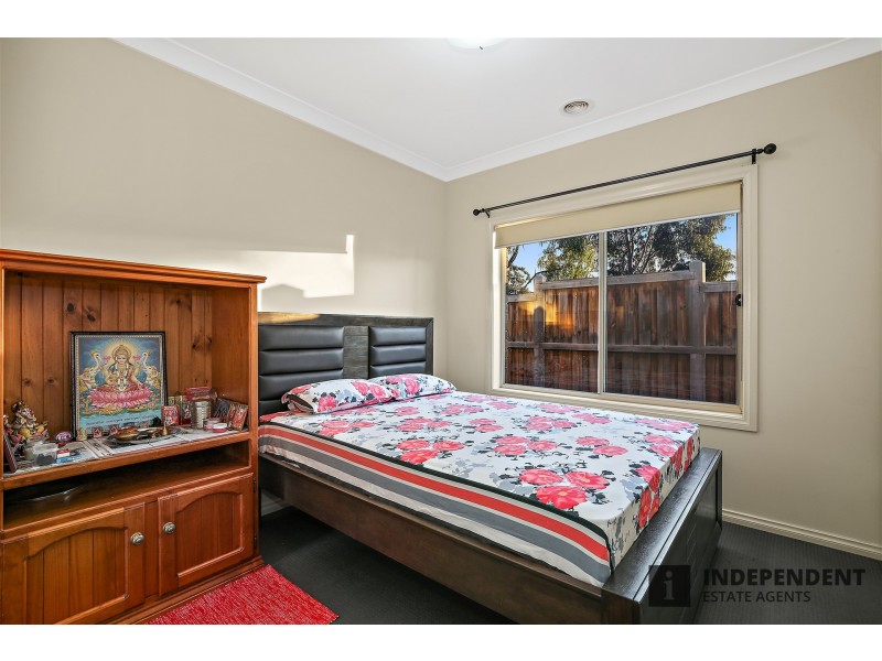 43 Citronelle Cct, Brookfield VIC 3338