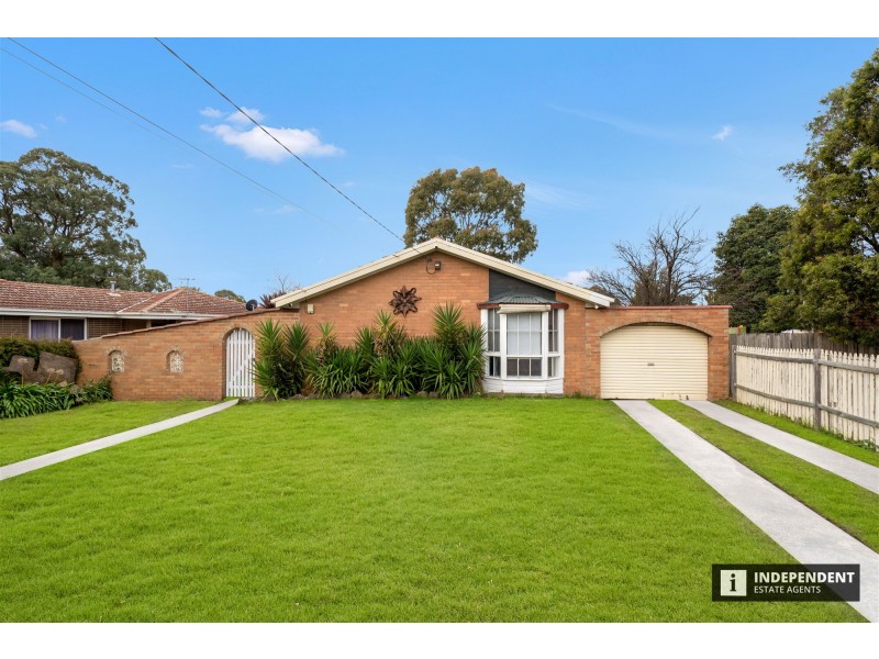 16 Valerie Dr, Cranbourne VIC 3977