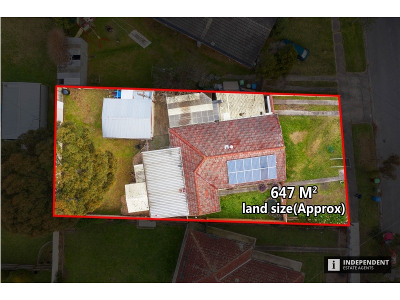 16 Valerie Dr, Cranbourne VIC 3977