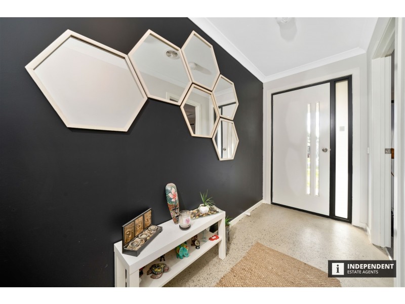 54  Loch Street, Cranbourne VIC 3977