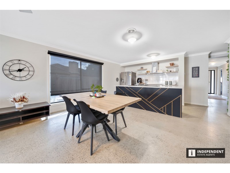 54  Loch Street, Cranbourne VIC 3977