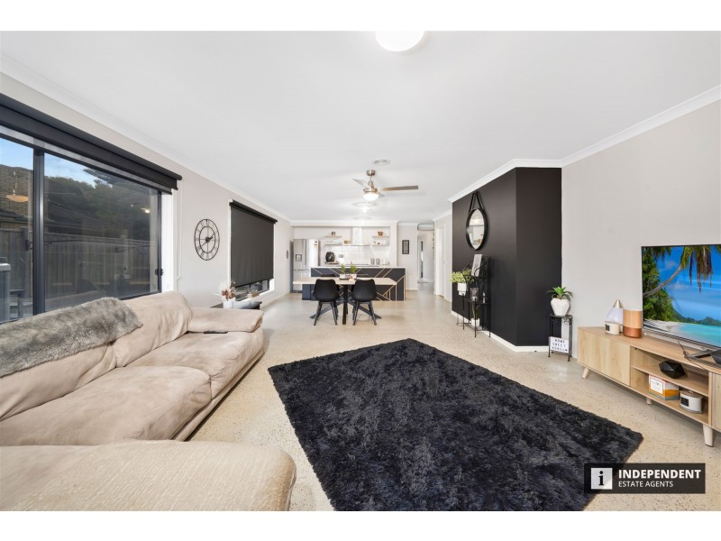 54  Loch Street, Cranbourne VIC 3977