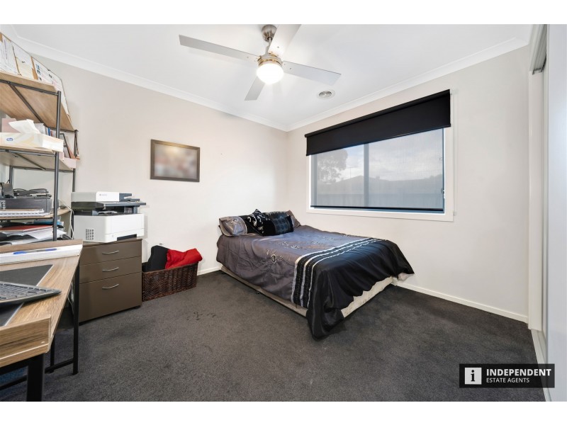 54  Loch Street, Cranbourne VIC 3977