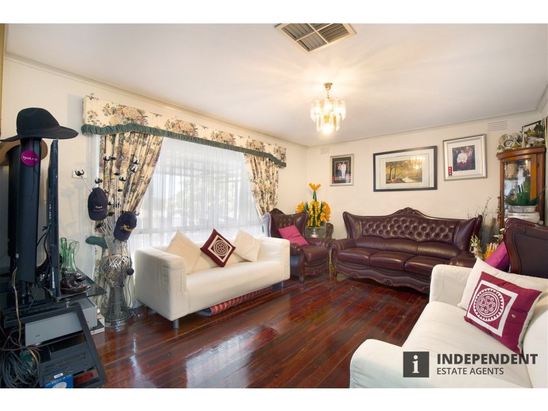 58 Main Rd East, St Albans VIC 3021