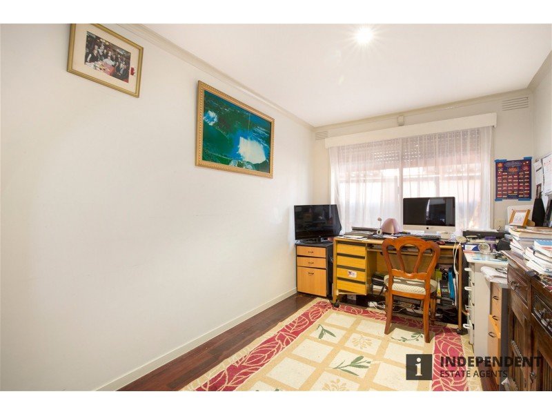 58 Main Rd East, St Albans VIC 3021