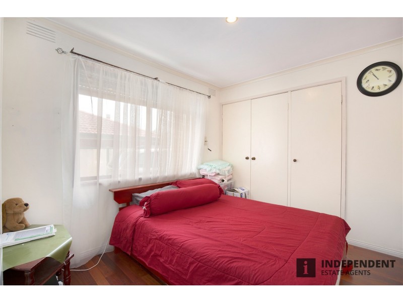 58 Main Rd East, St Albans VIC 3021