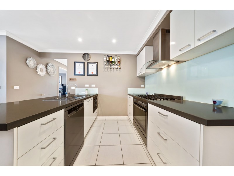 2 Green Gully Road, Clyde VIC 3978