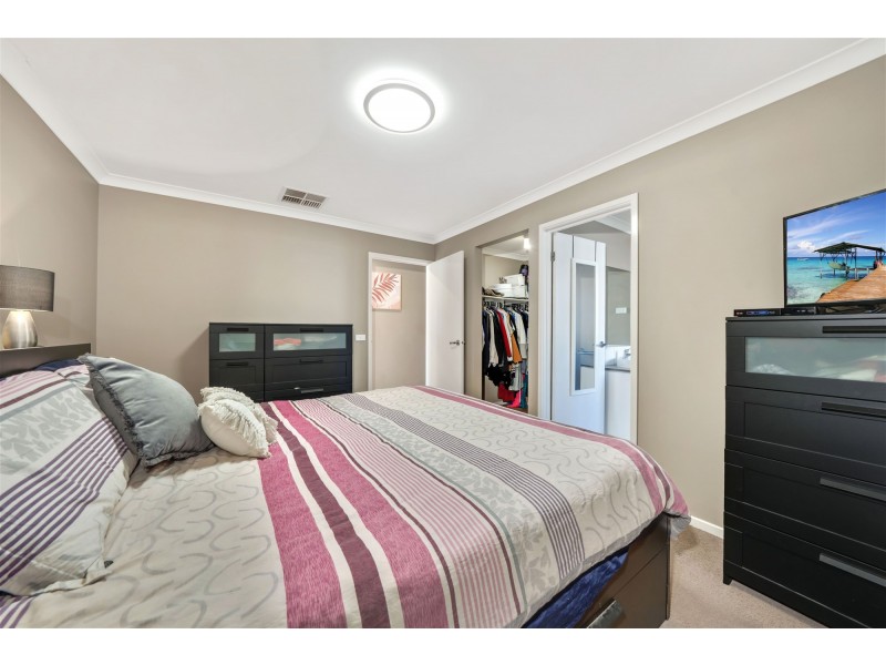 2 Green Gully Road, Clyde VIC 3978