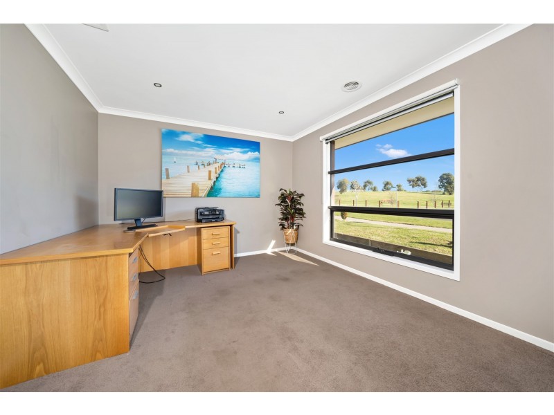 2 Green Gully Road, Clyde VIC 3978