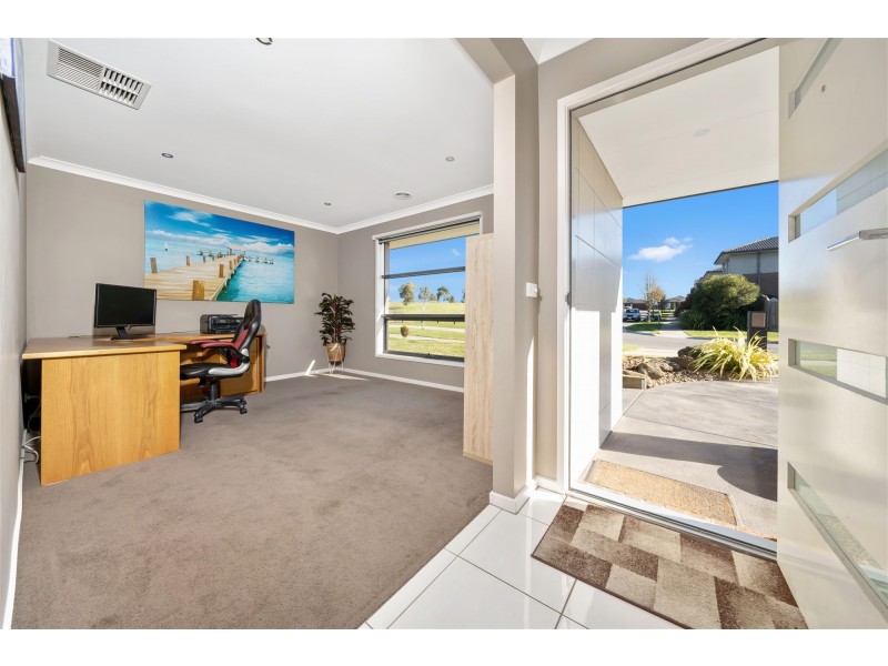 2 Green Gully Road, Clyde VIC 3978