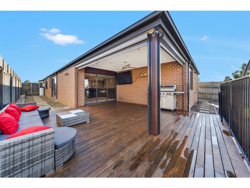 2 Green Gully Road, Clyde VIC 3978