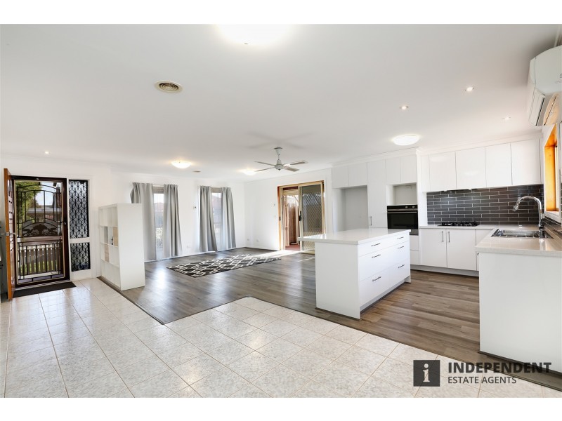 22 Bamburgh Street, Jacana VIC 3047