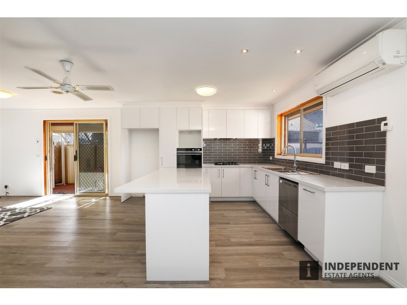 22 Bamburgh Street, Jacana VIC 3047