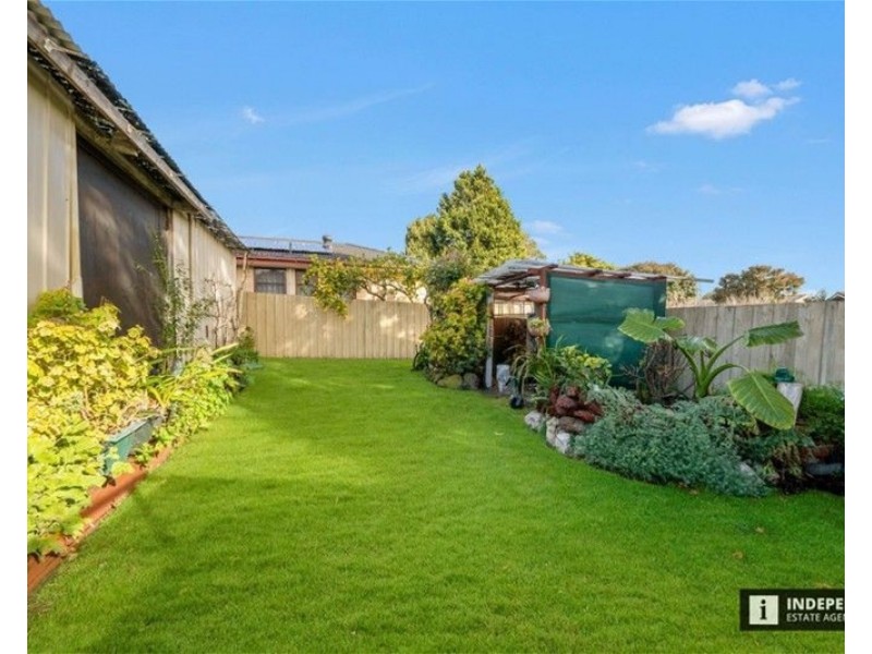 48 Valepark Crescent, Cranbourne VIC 3977
