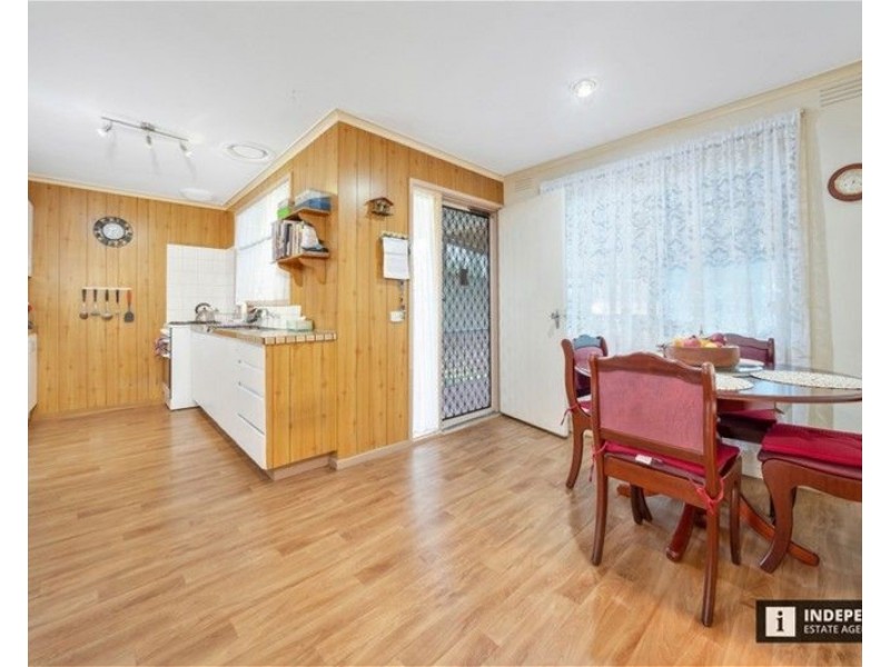 48 Valepark Crescent, Cranbourne VIC 3977