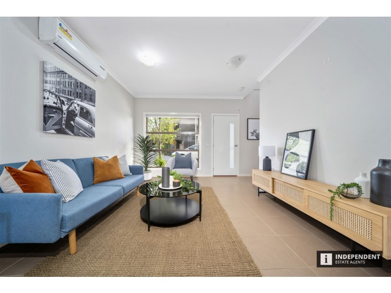 31 Zeta Circuit, Cranbourne North VIC 3977