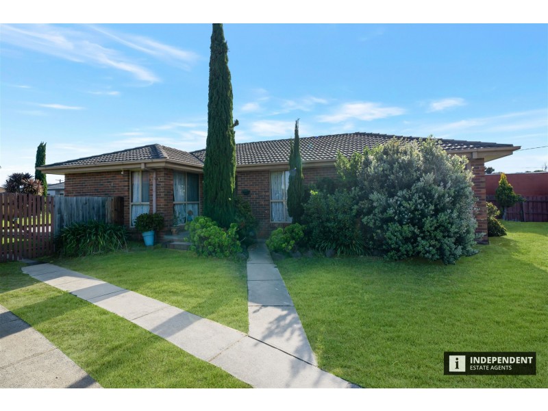 68 Cairns Road, Hampton Park VIC 3976