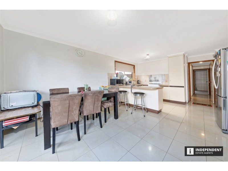 68 Cairns Road, Hampton Park VIC 3976