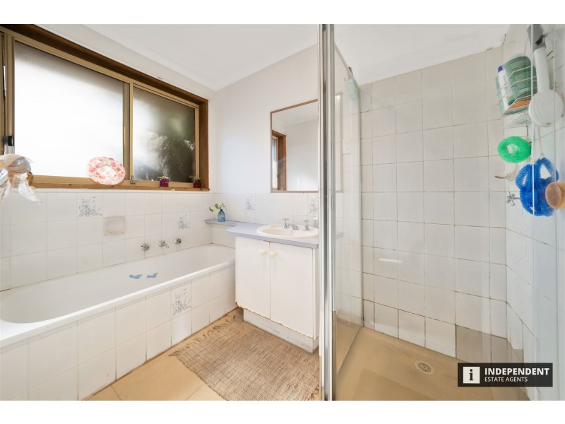 68 Cairns Road, Hampton Park VIC 3976