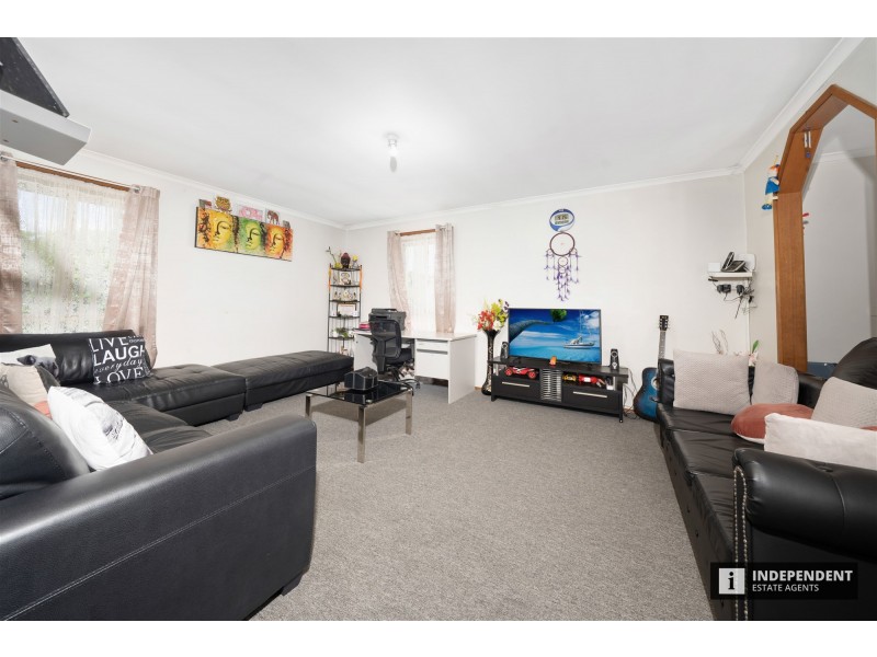 68 Cairns Road, Hampton Park VIC 3976