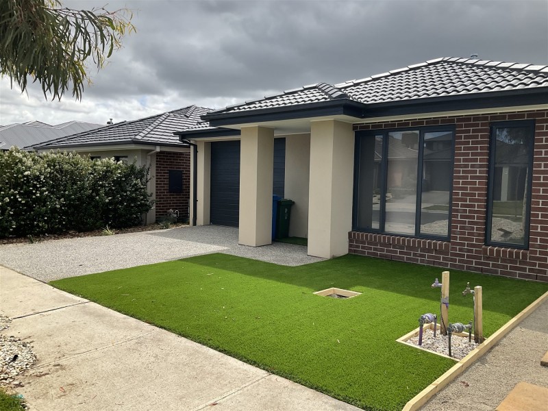 23 Lancelot avenue, Clyde VIC 3978